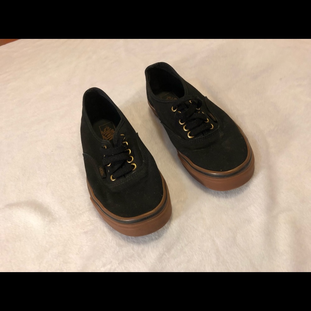 🚨🚨SOLD🚨🚨 Gumsole Vans
